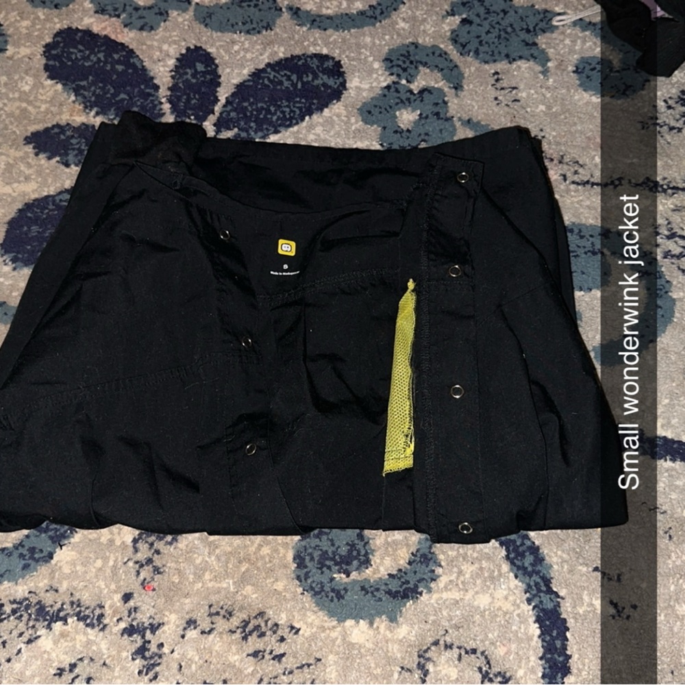 Wonder, wink scrub jacket